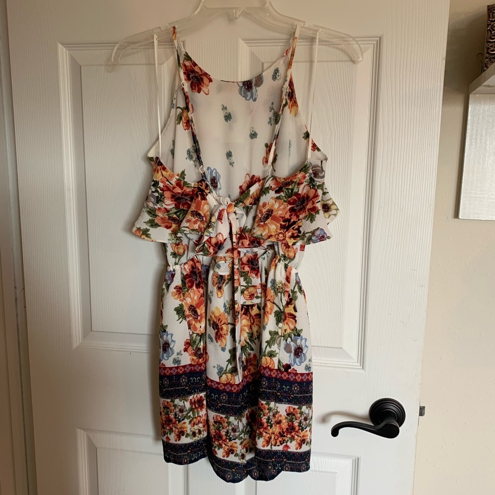 Romper - Picture 2 of 3